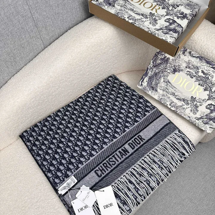 スーパーコピー ディオール マフラー