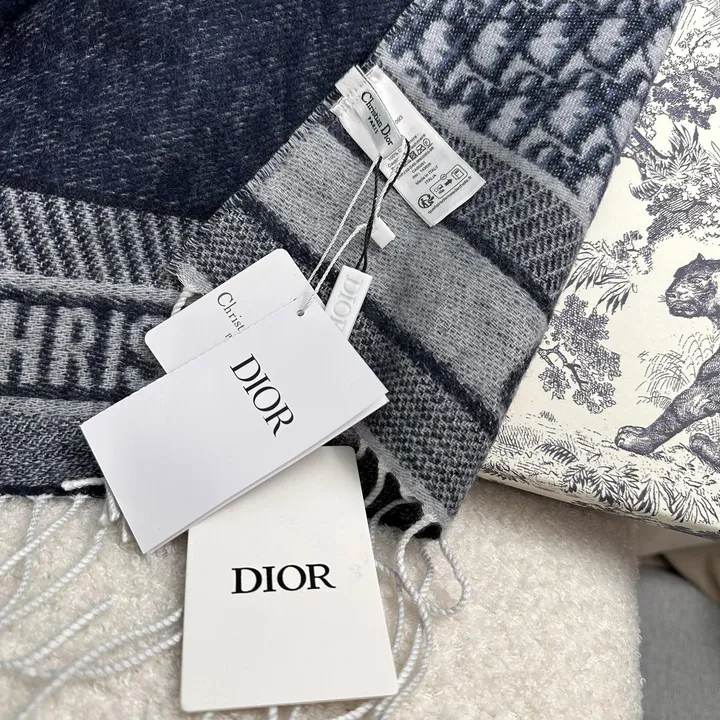 スーパーコピー ディオール マフラー