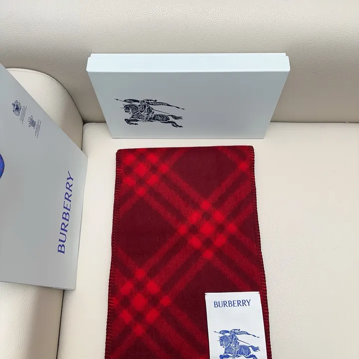 スーパーコピー バーバリー ス マフラー