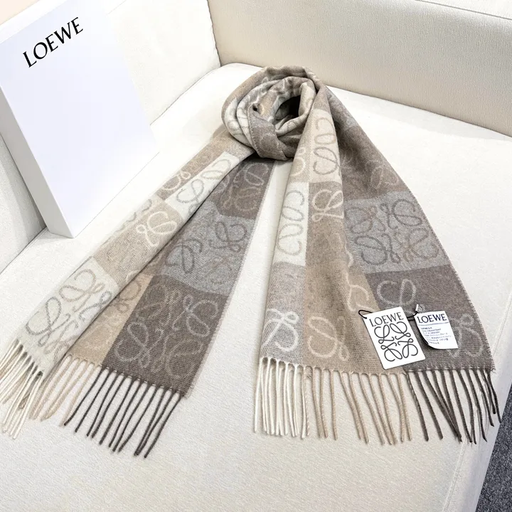 スーパーコピー ロエベ マフラー