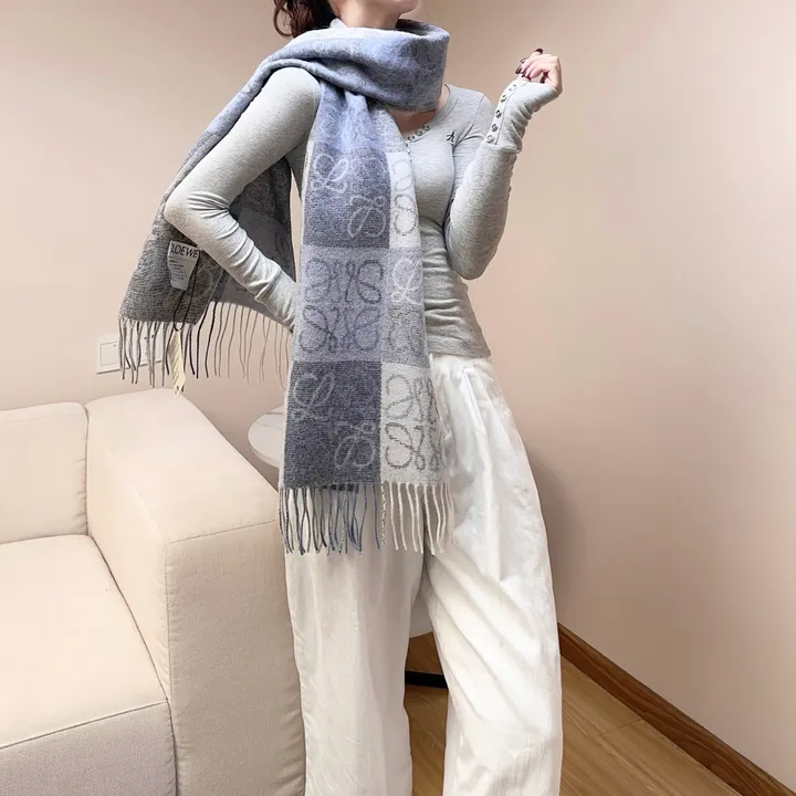 スーパーコピー ロエベ マフラー