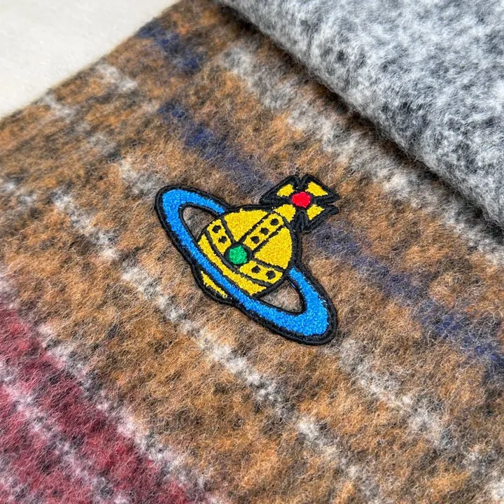 スーパーコピー ミュウミュウ マフラー