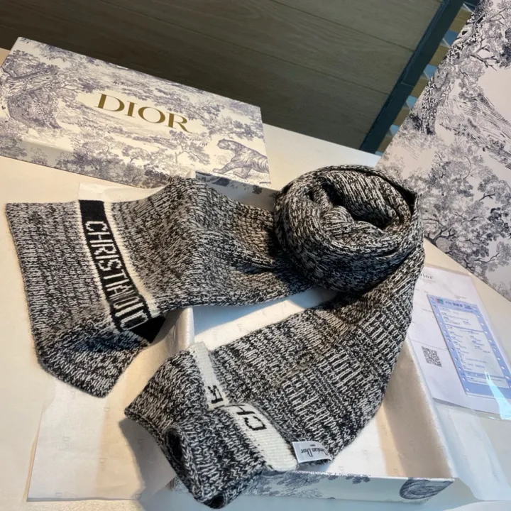 スーパーコピー ディオール マフラー