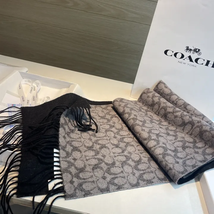 スーパーコピー コーチ マフラー