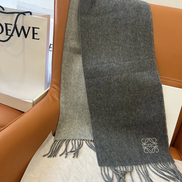 スーパーコピー ロエベ マフラー