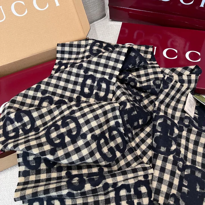 スーパーコピー グッチ マフラー