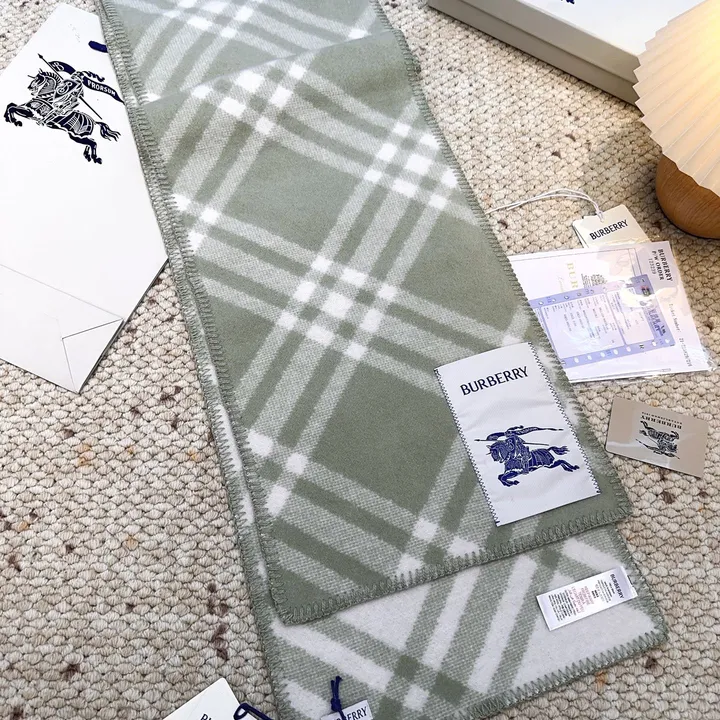 スーパーコピー バーバリー ス マフラー