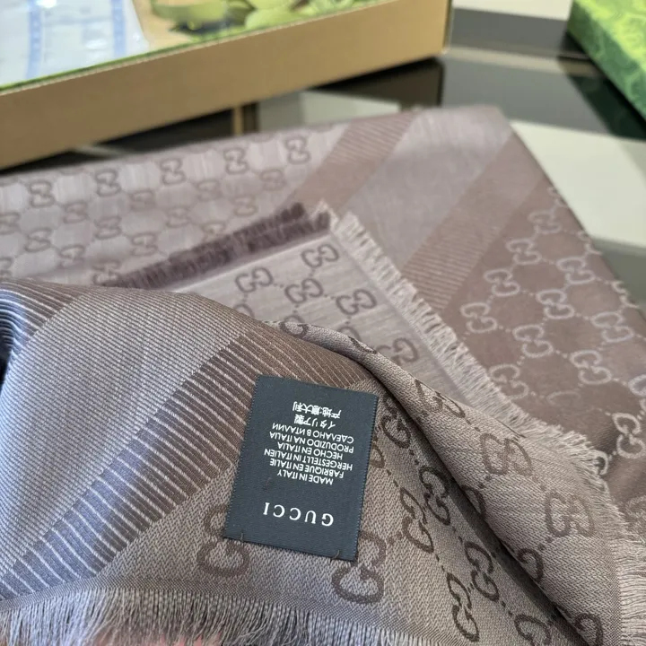 スーパーコピー グッチ マフラー