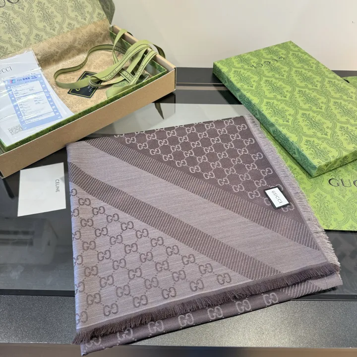 スーパーコピー グッチ マフラー