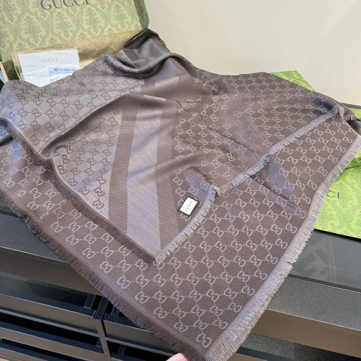 スーパーコピー グッチ マフラー