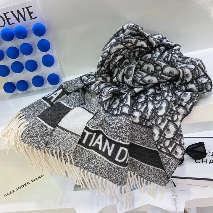 スーパーコピー ディオール マフラー