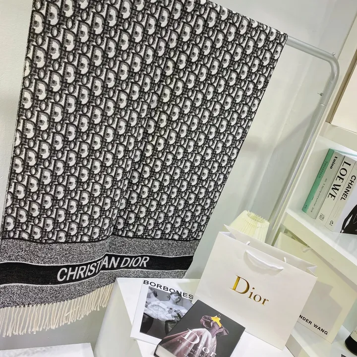 スーパーコピー ディオール マフラー