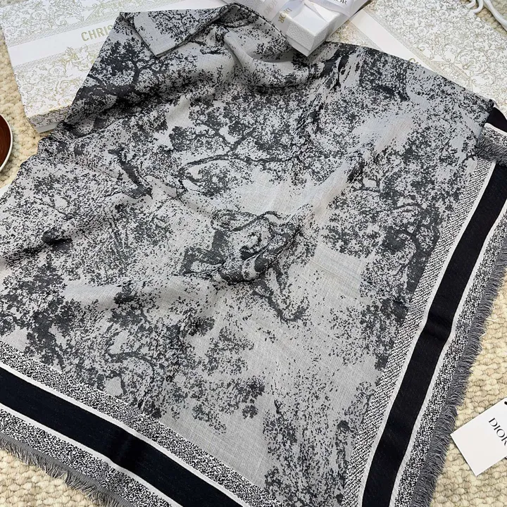 スーパーコピー ディオール マフラー