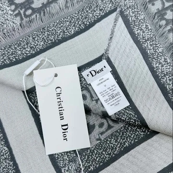 スーパーコピー ディオール マフラー