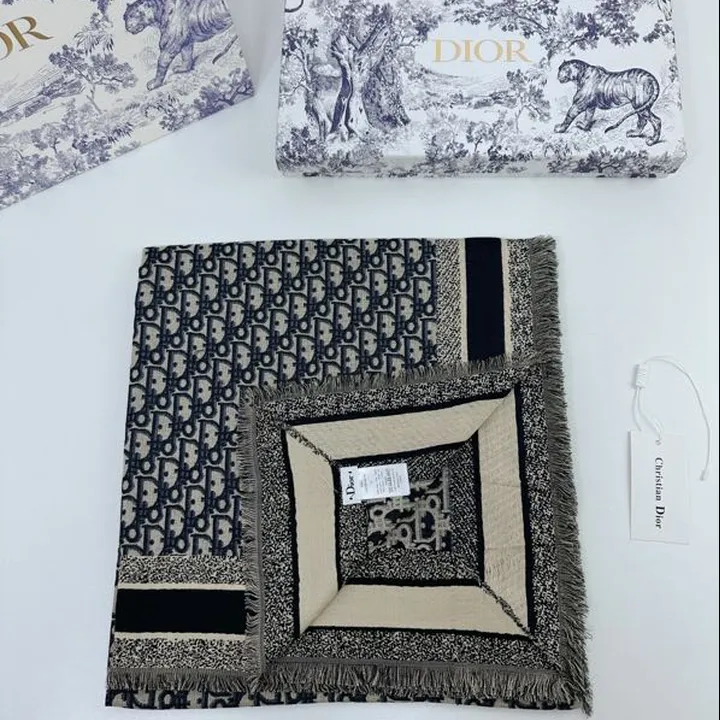 スーパーコピー ディオール マフラー