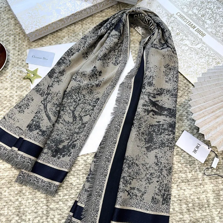 スーパーコピー ディオール マフラー