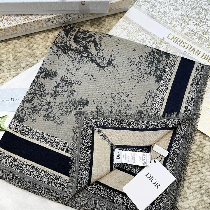 スーパーコピー ディオール マフラー