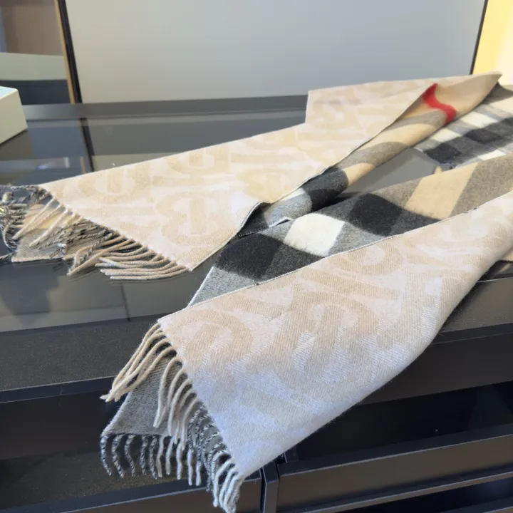 スーパーコピー バーバリー ス マフラー