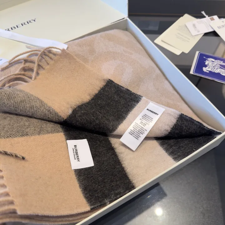 スーパーコピー バーバリー ス マフラー