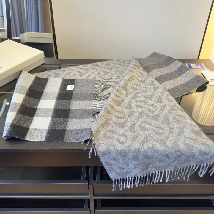 スーパーコピー バーバリー ス マフラー