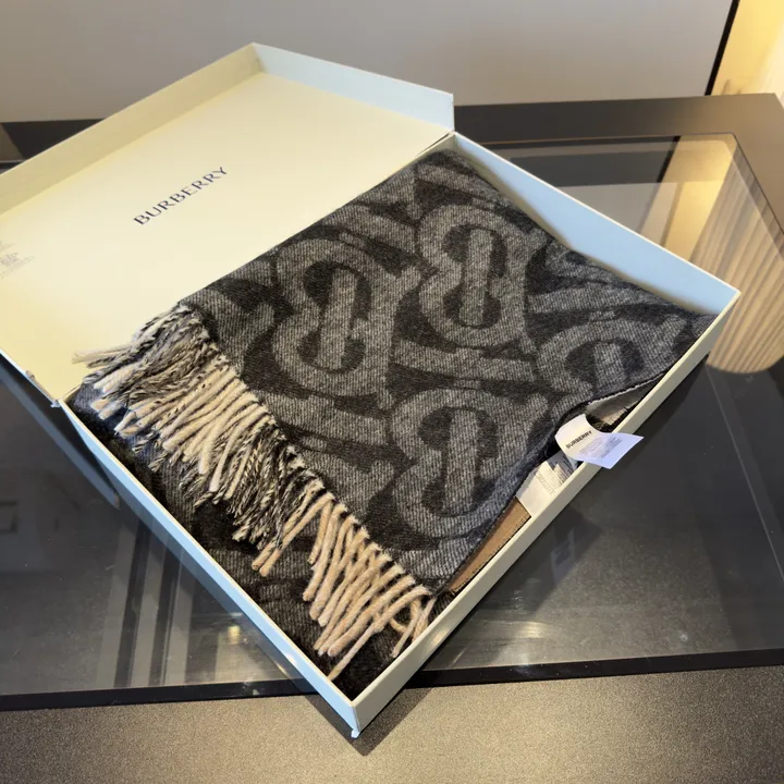 スーパーコピー バーバリー ス マフラー