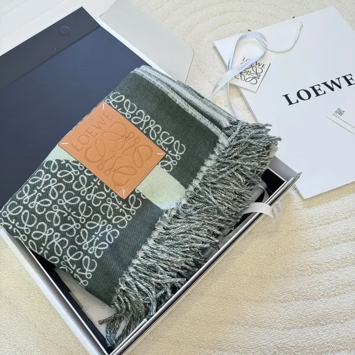 スーパーコピー ロエベ マフラー