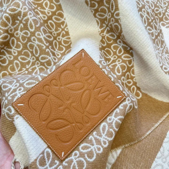 スーパーコピー ロエベ マフラー