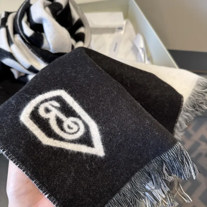 スーパーコピー バーバリー ス マフラー