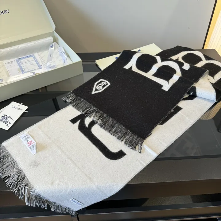 スーパーコピー バーバリー ス マフラー