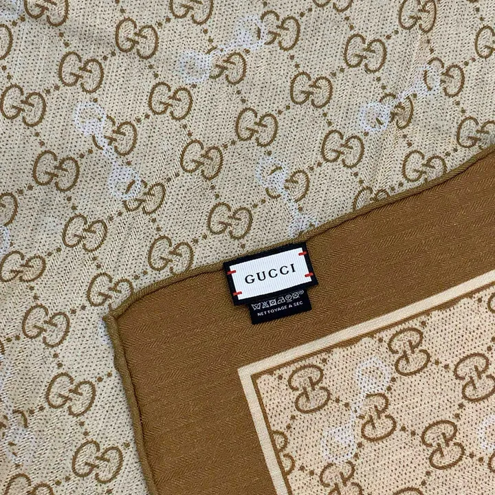 スーパーコピー グッチ マフラー