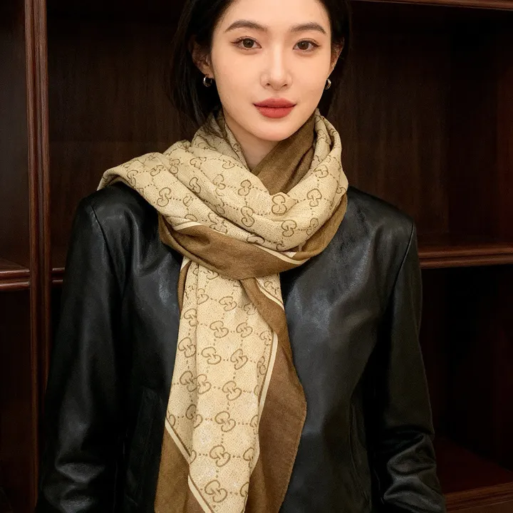 スーパーコピー グッチ マフラー