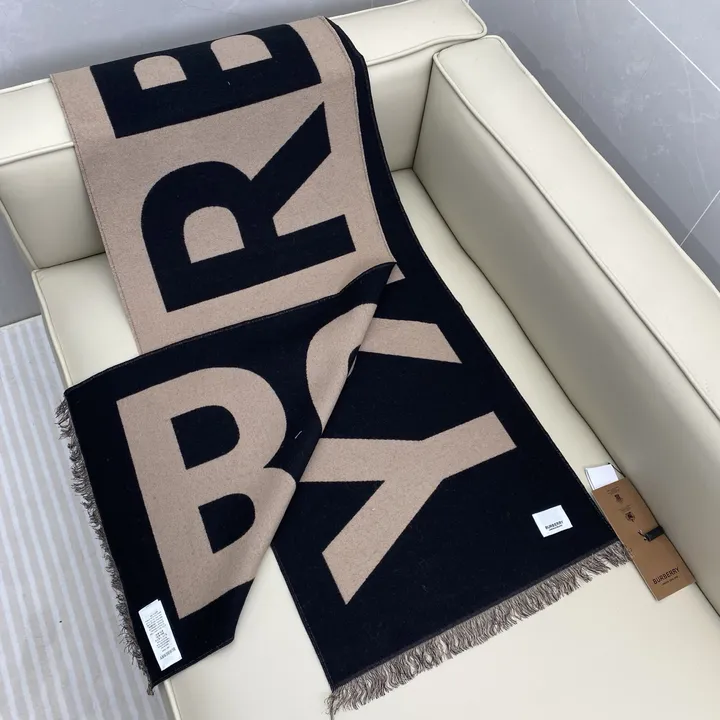 スーパーコピー バーバリー ス マフラー