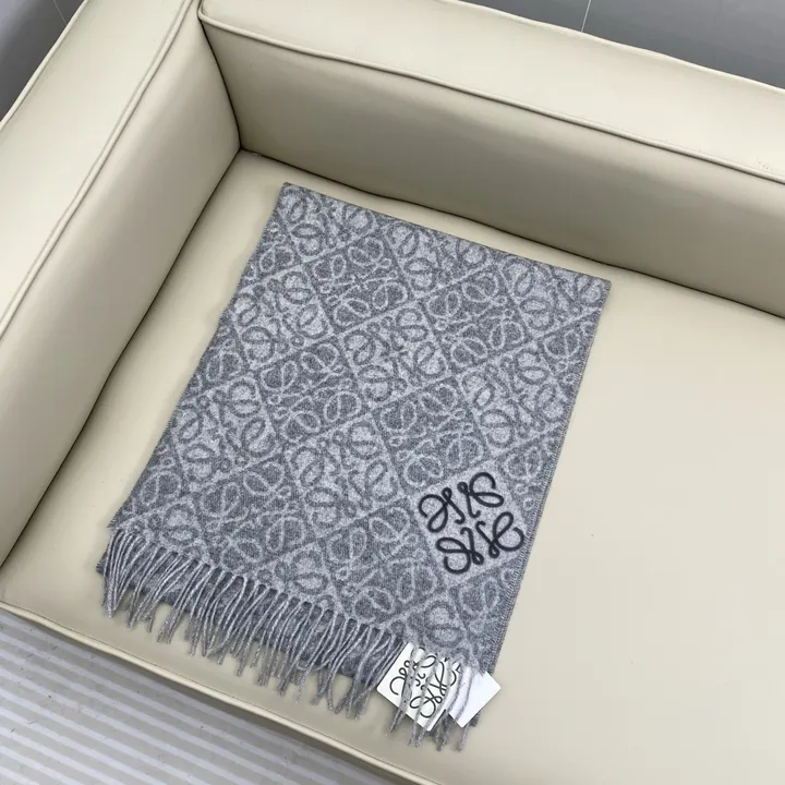 スーパーコピー ロエベ マフラー