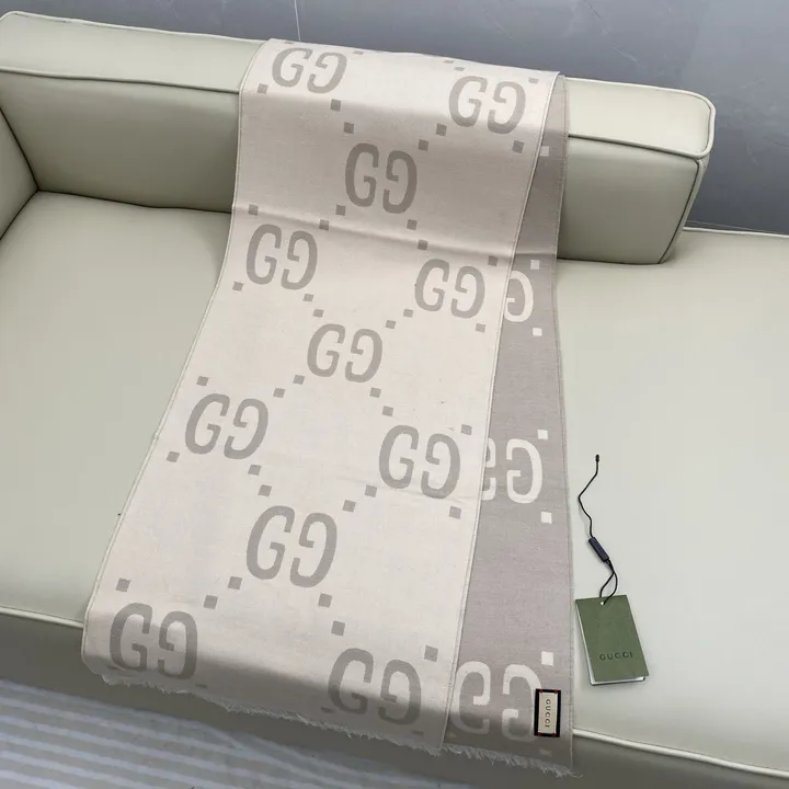 スーパーコピー グッチ マフラー