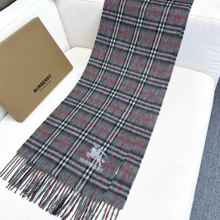 スーパーコピー バーバリー ス マフラー