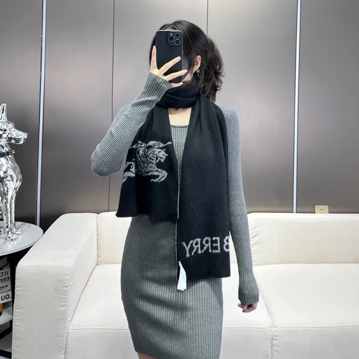 スーパーコピー バーバリー ス マフラー