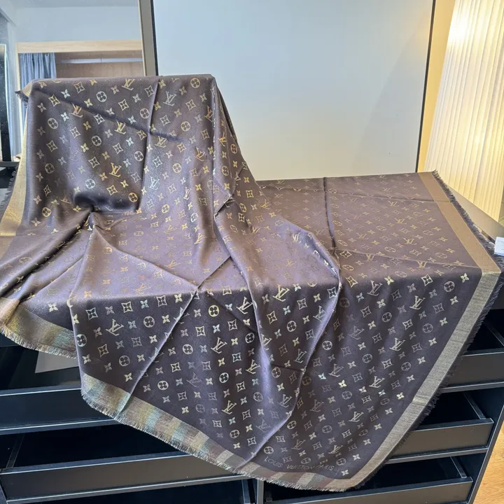 スーパーコピー ルイヴィトン マフラー