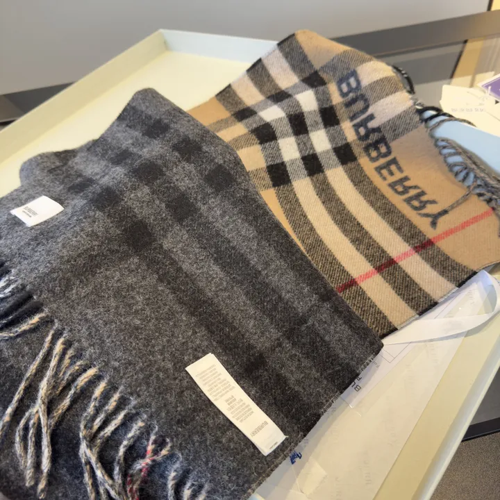 スーパーコピー バーバリー ス マフラー