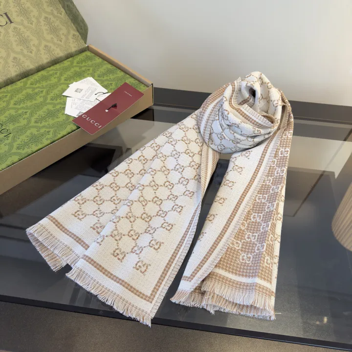 スーパーコピー グッチ マフラー