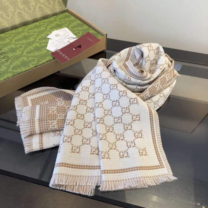 スーパーコピー グッチ マフラー