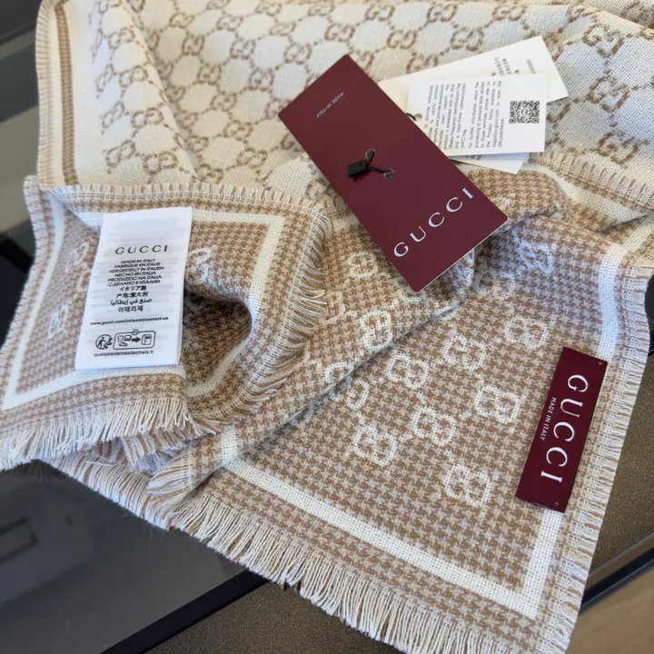 スーパーコピー グッチ マフラー