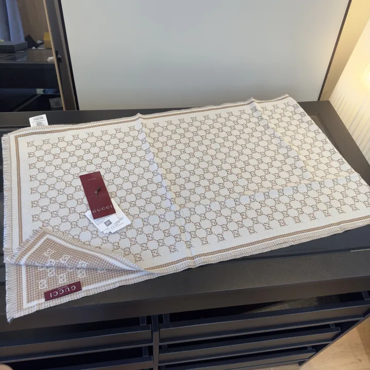 スーパーコピー グッチ マフラー