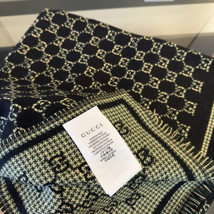 スーパーコピー グッチ マフラー