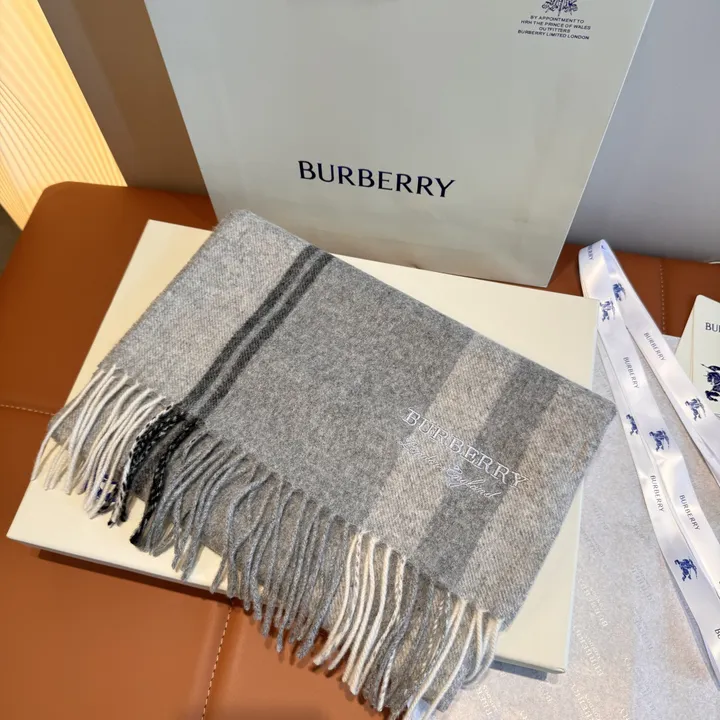 スーパーコピー バーバリー ス マフラー