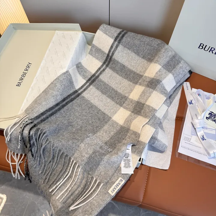 スーパーコピー バーバリー ス マフラー