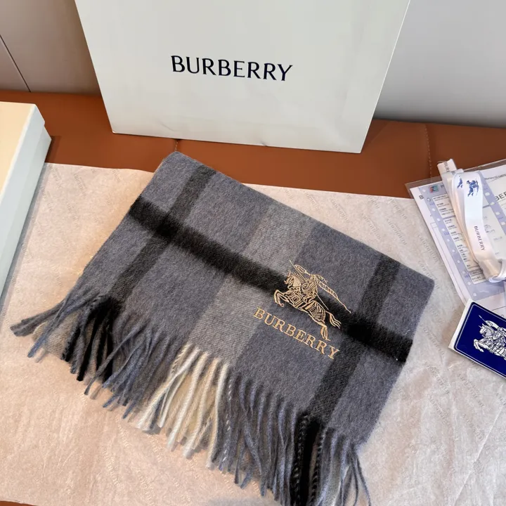 スーパーコピー バーバリー ス マフラー