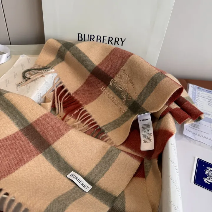 スーパーコピー バーバリー ス マフラー