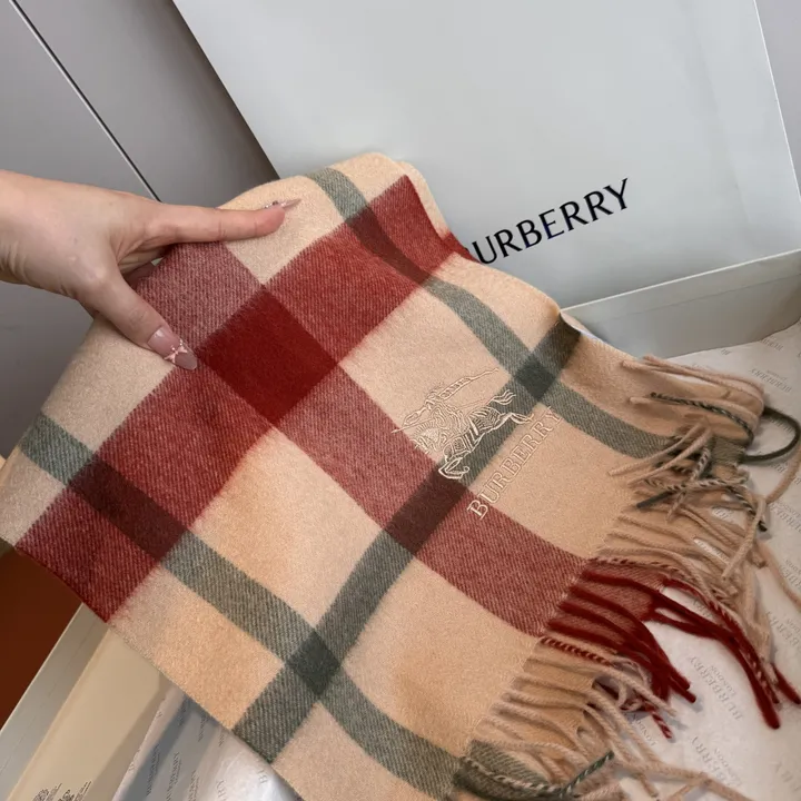 スーパーコピー バーバリー ス マフラー