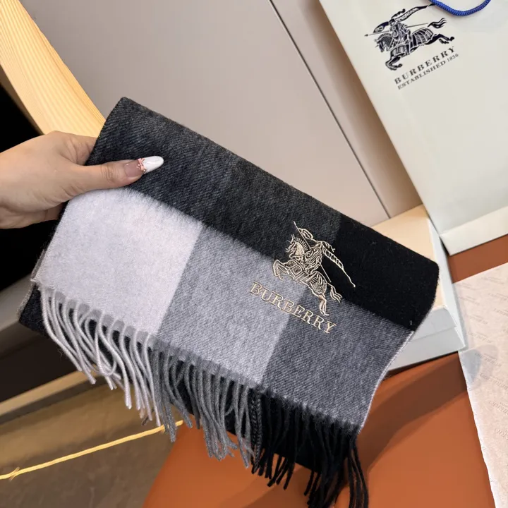 スーパーコピー バーバリー ス マフラー