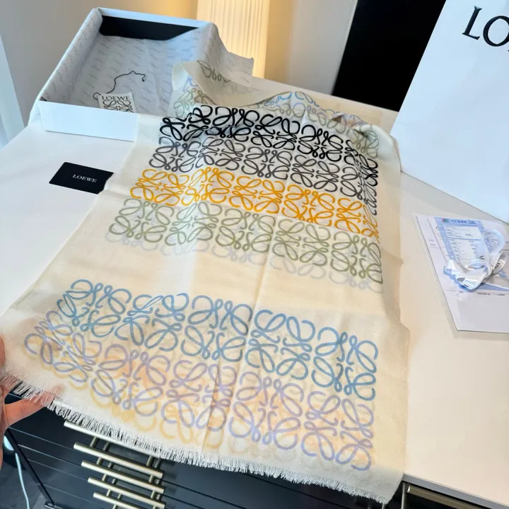 スーパーコピー ロエベ マフラー